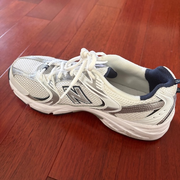 New Balance 530’s - Picture 3 of 3